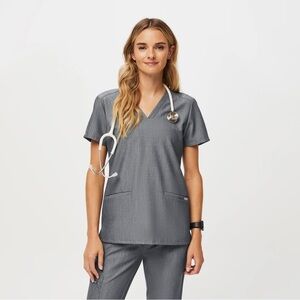 Figs Technical Collection Casma 3 Pocket Scrub Top Graphite Grey Womens Size XS